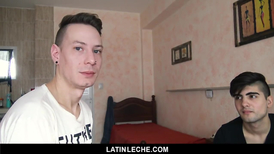 Gay boyfriends fucking each other in exchange for cash