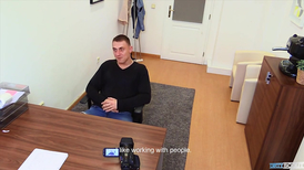 Man with pretty eyes and a great smile sucking dick