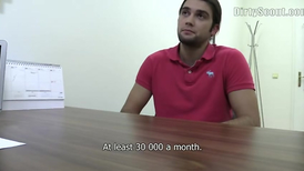 Gorgeous mate with a rund hairy bum gets it on