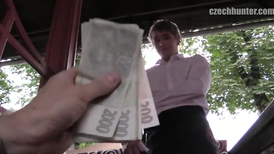 Tattooed dude receives a deepthroated blowjob