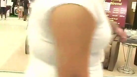  demonstrates off huge cupcakes