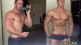 All American wrath Wanks His Muscle Prick & Blows A Blast